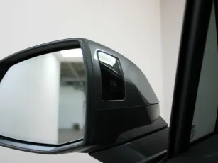 Audi  16