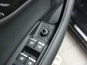 Audi  18
