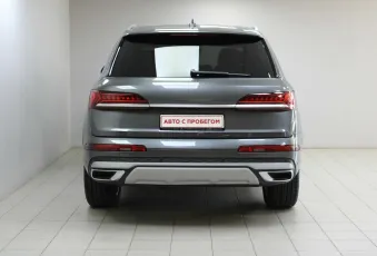 Audi  6