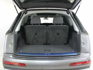 Audi  8