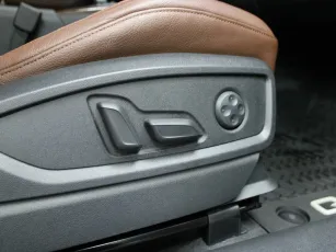 Audi  19