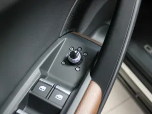 Audi  20