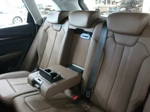 Audi  23