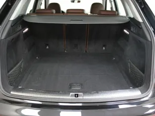 Audi  8