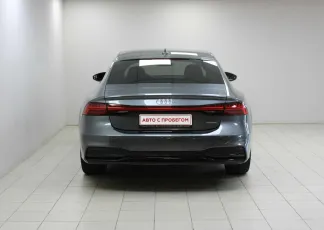 Audi  5
