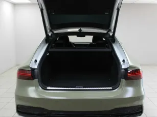 Audi  6