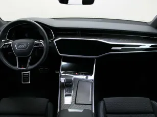 Audi  9