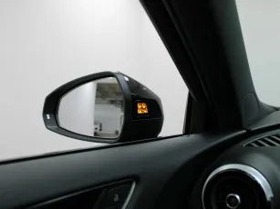 Audi  12