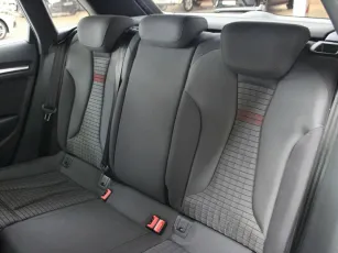 Audi  14