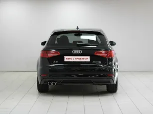 Audi  5