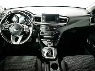 Kia  6