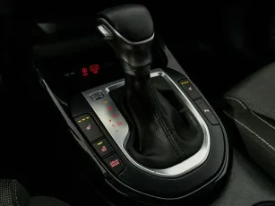 Kia  10