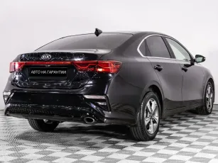 Kia  3