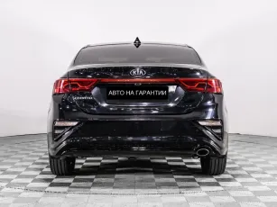 Kia  4