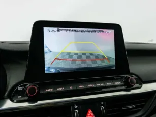 Kia  9
