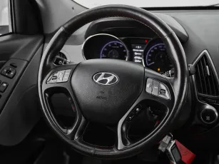 Hyundai  10