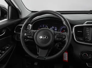 Kia  10