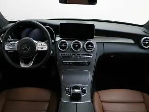 Mercedes-Benz  8