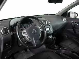 Nissan  8