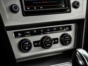 Volkswagen  12