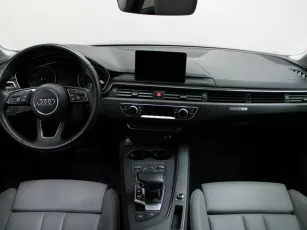 Audi  9