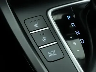 Hyundai  13