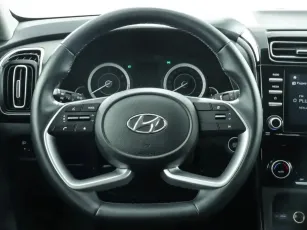 Hyundai  7