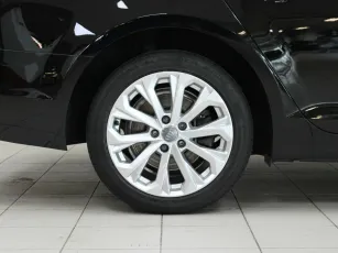 Audi  9