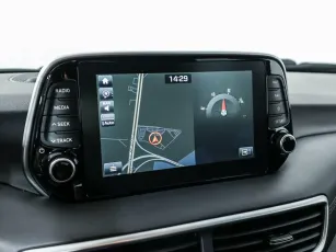 Hyundai  11