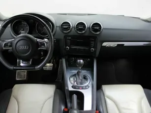 Audi  10