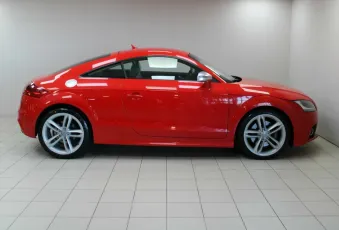 Audi  4