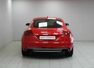 Audi  6