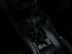 Mitsubishi  12