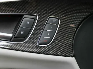 Audi  15