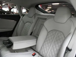 Audi  18
