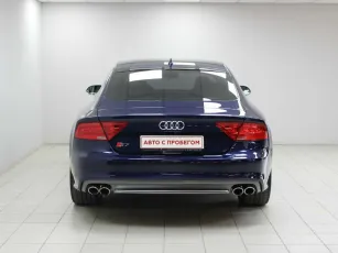 Audi  5