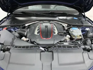 Audi  7
