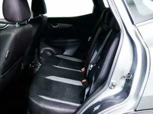 Nissan  11