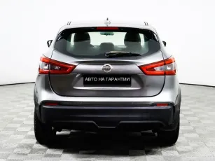 Nissan  6