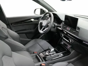 Audi  12