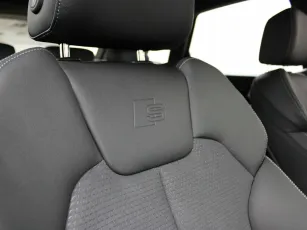 Audi  17