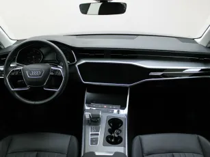Audi  8