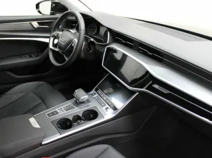 Audi  9