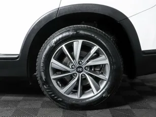 Hyundai  10
