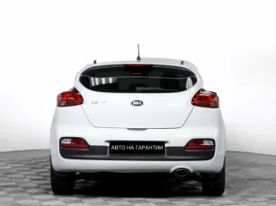 Kia  6