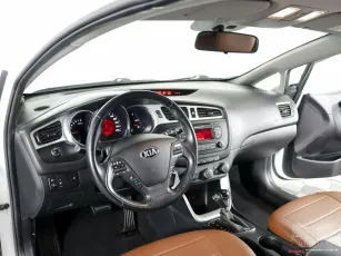 Kia  8