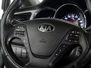 Kia  9