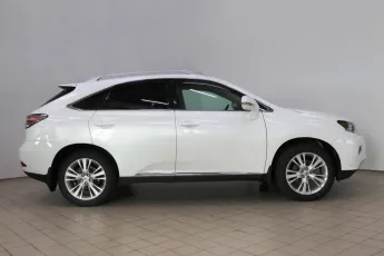 Lexus  3