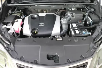Lexus  7