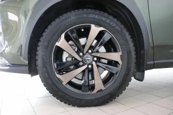 Lexus  9